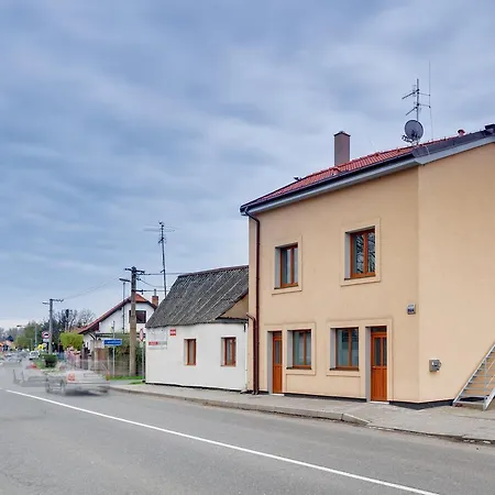 Apartements 964 * Líbeznice